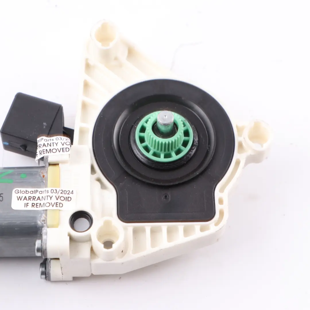 Mercedes C205 Portes Avant Droite Lève-Vitre Moteur à engrenages - SKU A0009066206 - Numéro de pièce A0009066206