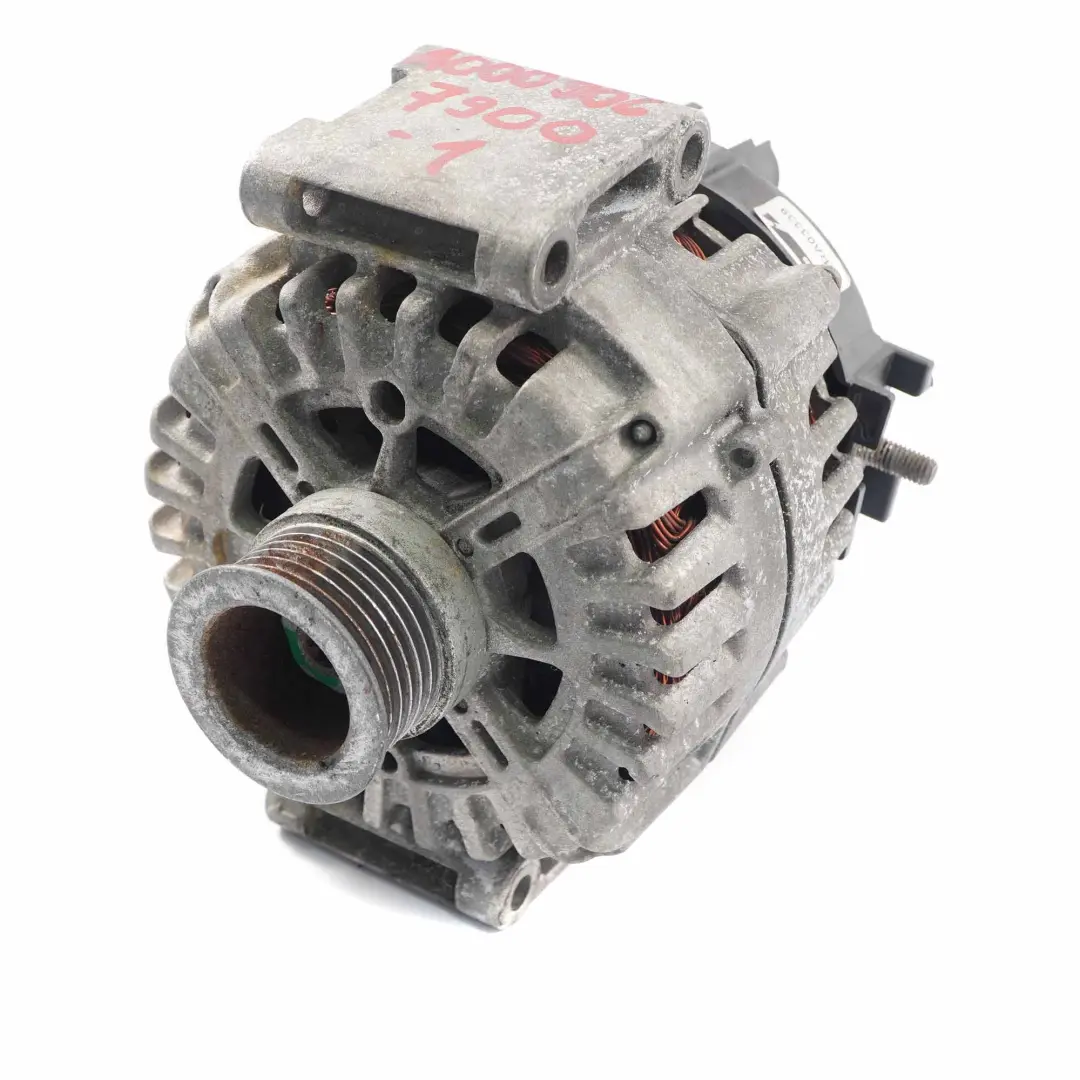 Mercedes W204 W212 Diesel Motor Alternator Generator Valeo 180A - SKU A0009067900-1 - Teilenummer A0009067900