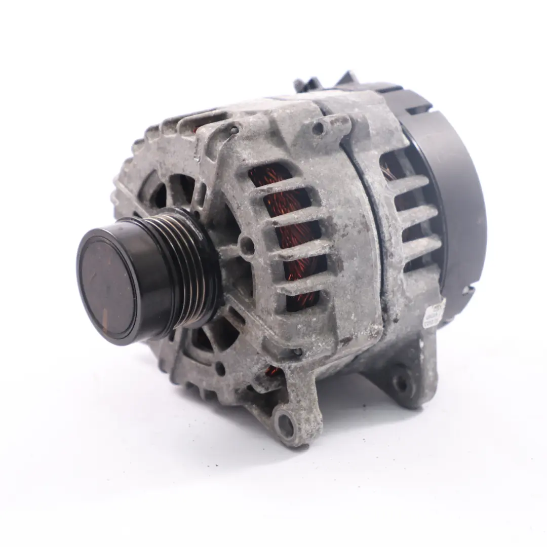 Alternatore generatore Mercedes W177 W247 M260 Motore 200A 14V per con numero di parte A0009068206 Alternatore generatore Mercedes W177 W247 M260 Motore 200A 14V - SKU A0009068206 - Numero di parte A0009068206