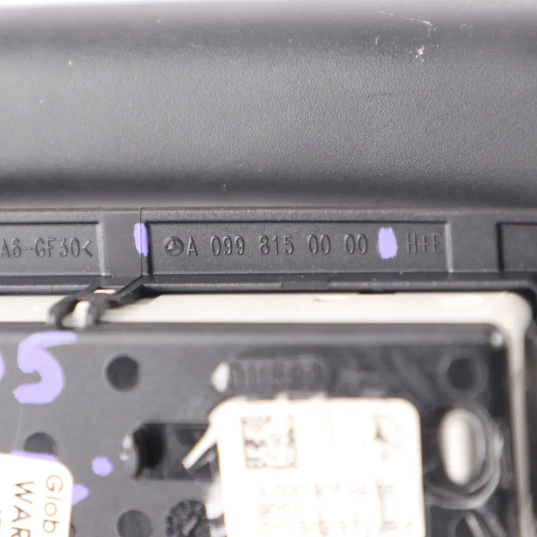 Rączka Podsufitki Czarna Tylna Lewa Lampka do Mercedes W177 W205 o numerze A0009068905 Mercedes W177 W205 Rączka Podsufitki Czarna Tylna Lewa Lampka - SKU A0009068905 - Numer Części A0009068905