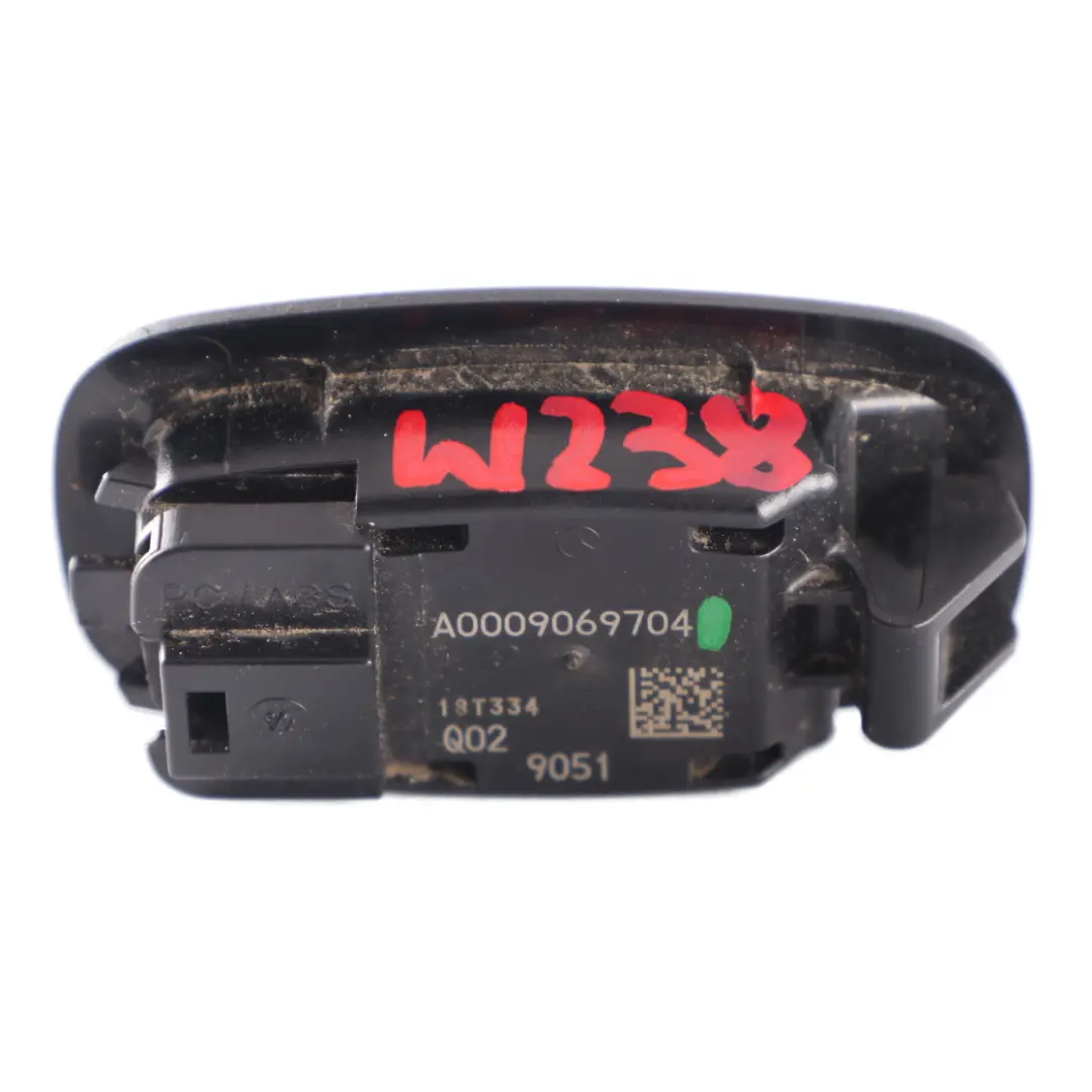 Mercedes W238 Lampe d'intérieur bas de porte avant gauche droite - SKU A0009069704 - Numéro de pièce A0009069704