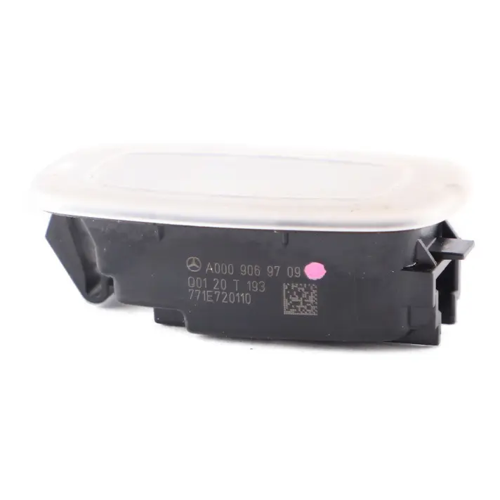 Mercedes W177 Lumière Intérieure Avant Droite Gauche Footwell Lamp - SKU A0009069709 - Numéro de pièce A0009069709