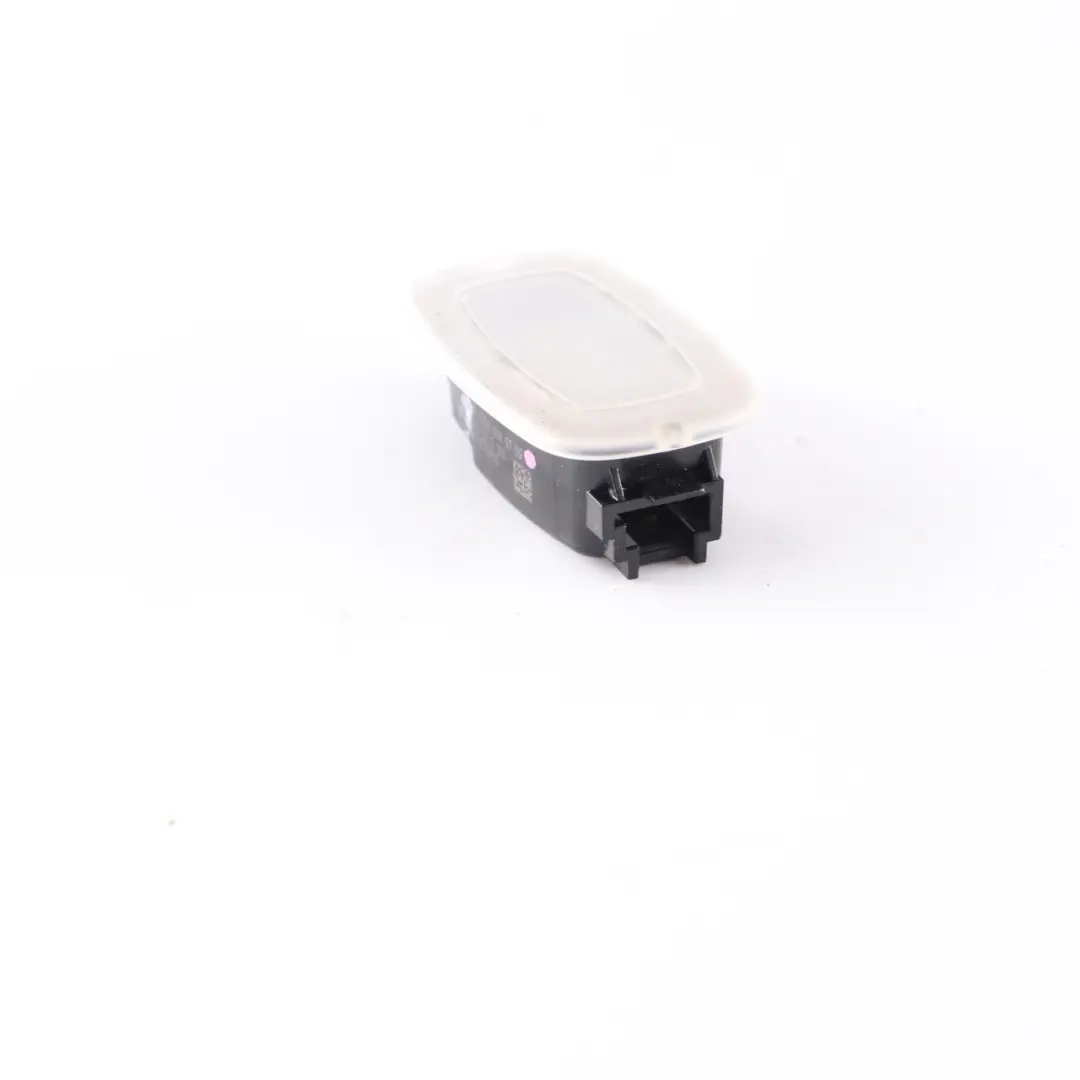 Mercedes W177 Lumière Intérieure Avant Droite Gauche Footwell Lamp - SKU A0009069709 - Numéro de pièce A0009069709