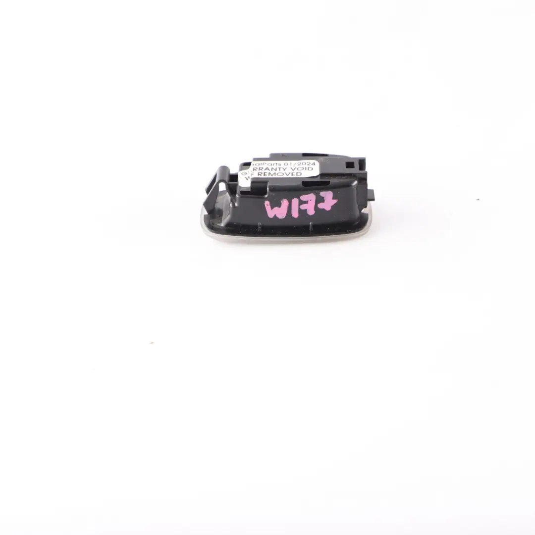 Luce interna anteriore destra sinistra Lampada vano piedi per Mercedes W177 con numero di parte A0009069709 Mercedes W177 Luce interna anteriore destra sinistra Lampada vano piedi - SKU A0009069709 - Numero di parte A0009069709