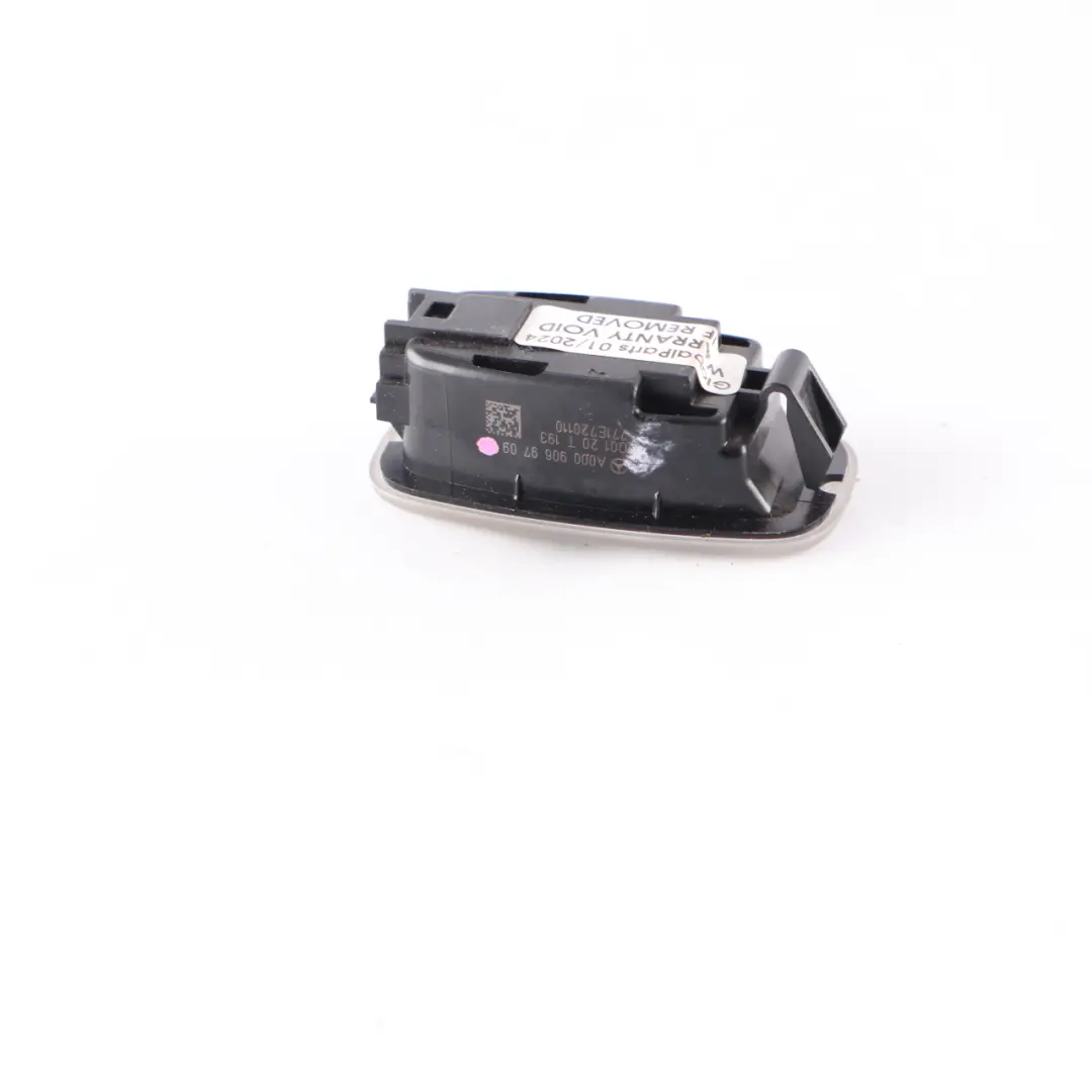 Luce interna anteriore destra sinistra Lampada vano piedi per Mercedes W177 con numero di parte A0009069709 Mercedes W177 Luce interna anteriore destra sinistra Lampada vano piedi - SKU A0009069709 - Numero di parte A0009069709
