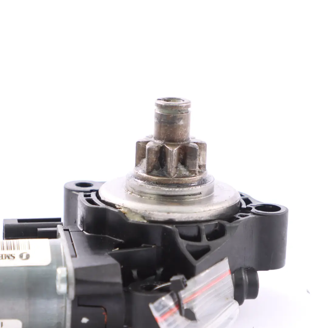 Mercedes W205 Sitzverstellmotor vorne rechts Höhenverstellung - SKU A0009102509 - Teilenummer A0009102509