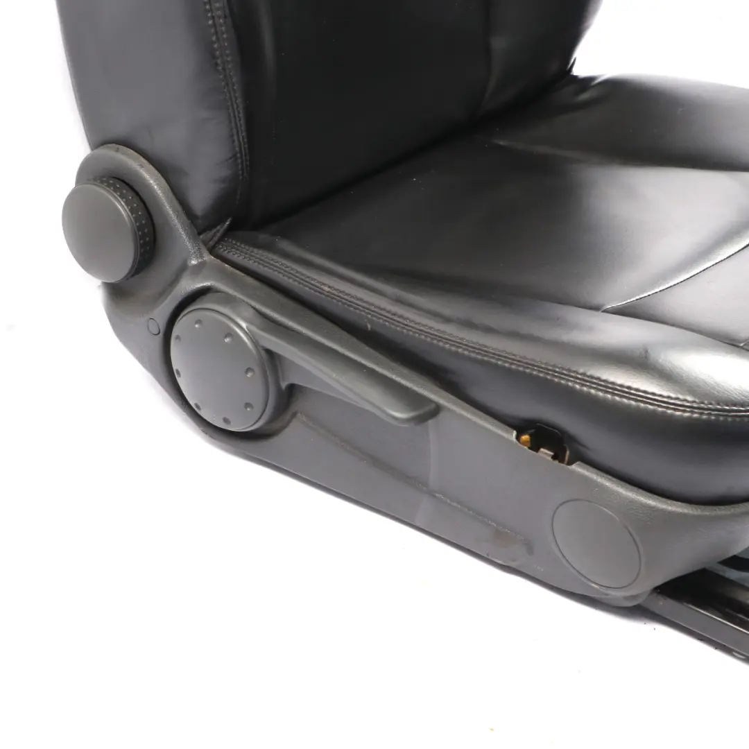 Mercedes Vito Viano W639 Vorne Rechts Einzelsitz Leder Schwarz Innen - SKU A0009106307-1 - Teilenummer A0009106307