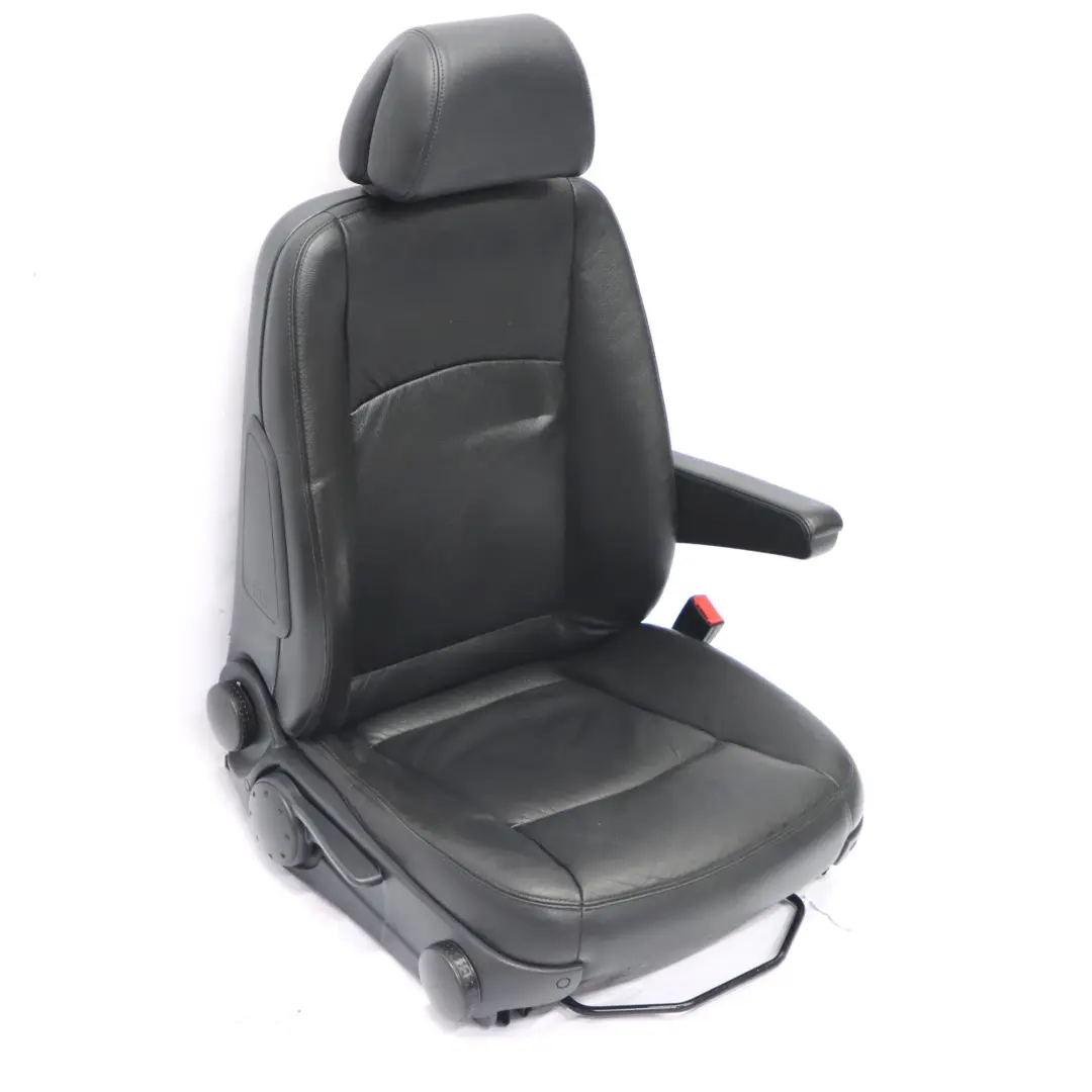 Mercedes Vito Viano W639 Vorne Rechts Einzelsitz Leder Schwarz Innen - SKU A0009106307 - Teilenummer A0009106307