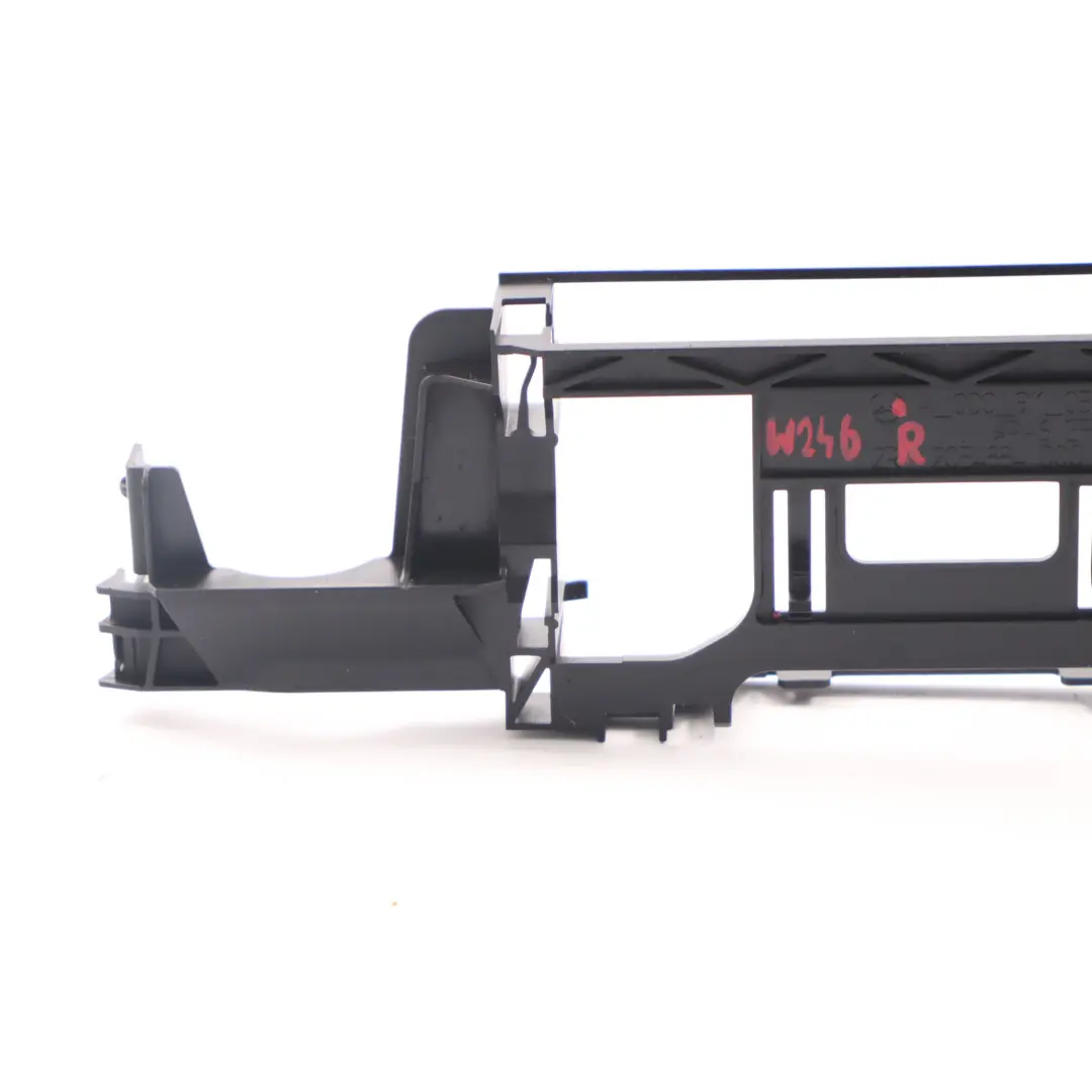 Wspornik Listwa Uchwyt Fotela Prawy Przód do Mercedes W176 W246 o numerze A0009110575 Mercedes W176 W246 Wspornik Listwa Uchwyt Fotela Prawy Przód - SKU A0009110575 - Numer Części A0009110575