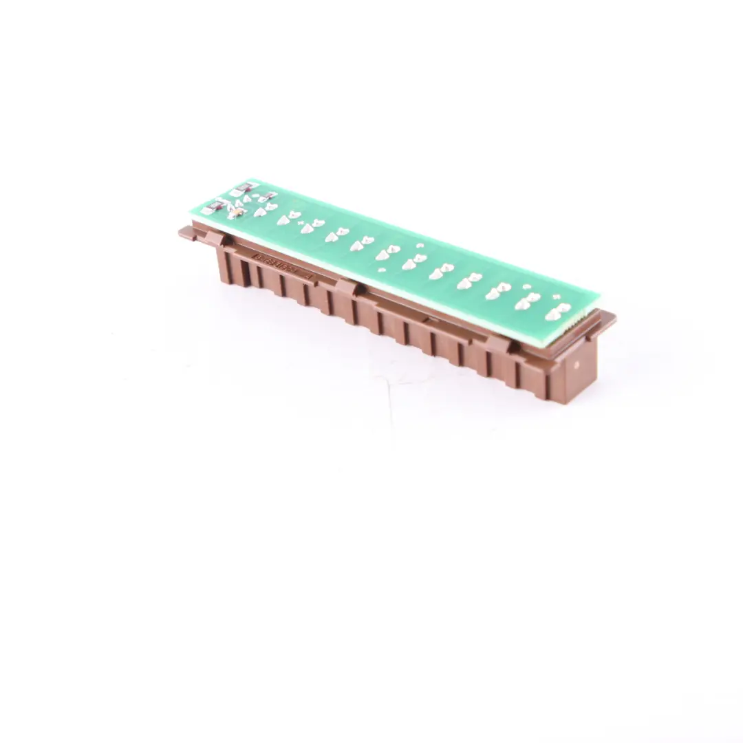 W207 Energieverteilermodul für Mercedes W177 mit Teilenummer A0009820112 Mercedes W177 W207 Energieverteilermodul - SKU A0009820112 - Teilenummer A0009820112