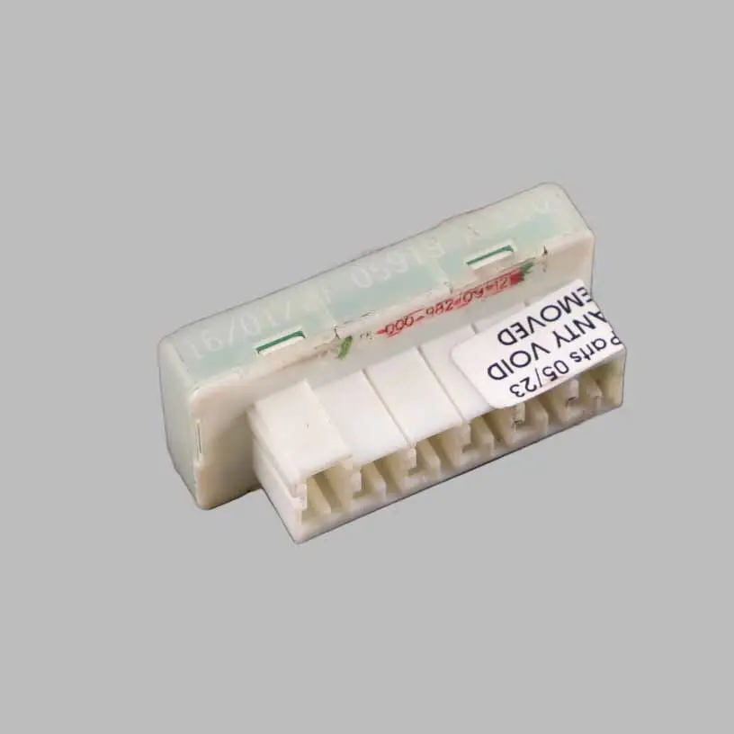 Fusible Distribuidor Potencia Convertidor Voltaje para Mercedes W176 W222 con número de pieza A0009820912 Mercedes W176 W222 Fusible Distribuidor Potencia Convertidor Voltaje - SKU A0009820912 - Número de pieza A0009820912