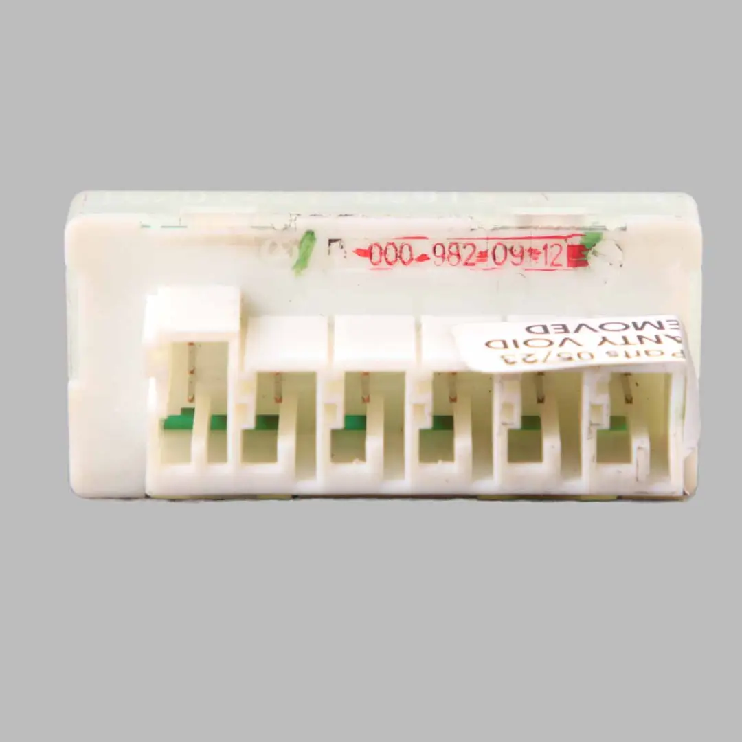 Convertisseur Tension Mercedes W176 W222 W246 Fusible Distributeur pour à propos du numéro de pièce A0009820912 Convertisseur Tension Mercedes W176 W222 W246 Fusible Distributeur - SKU A0009820912 - Numéro de pièce A0009820912