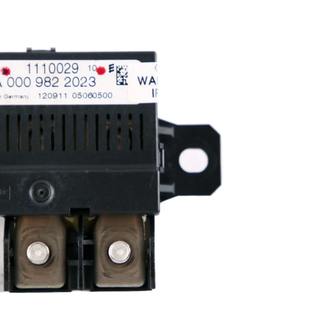 Batterie Relais Modul für Mercedes W204 W212 W221 mit Teilenummer A0009822023 Mercedes W204 W212 W221 Batterie Relais Modul - SKU A0009822023 - Teilenummer A0009822023