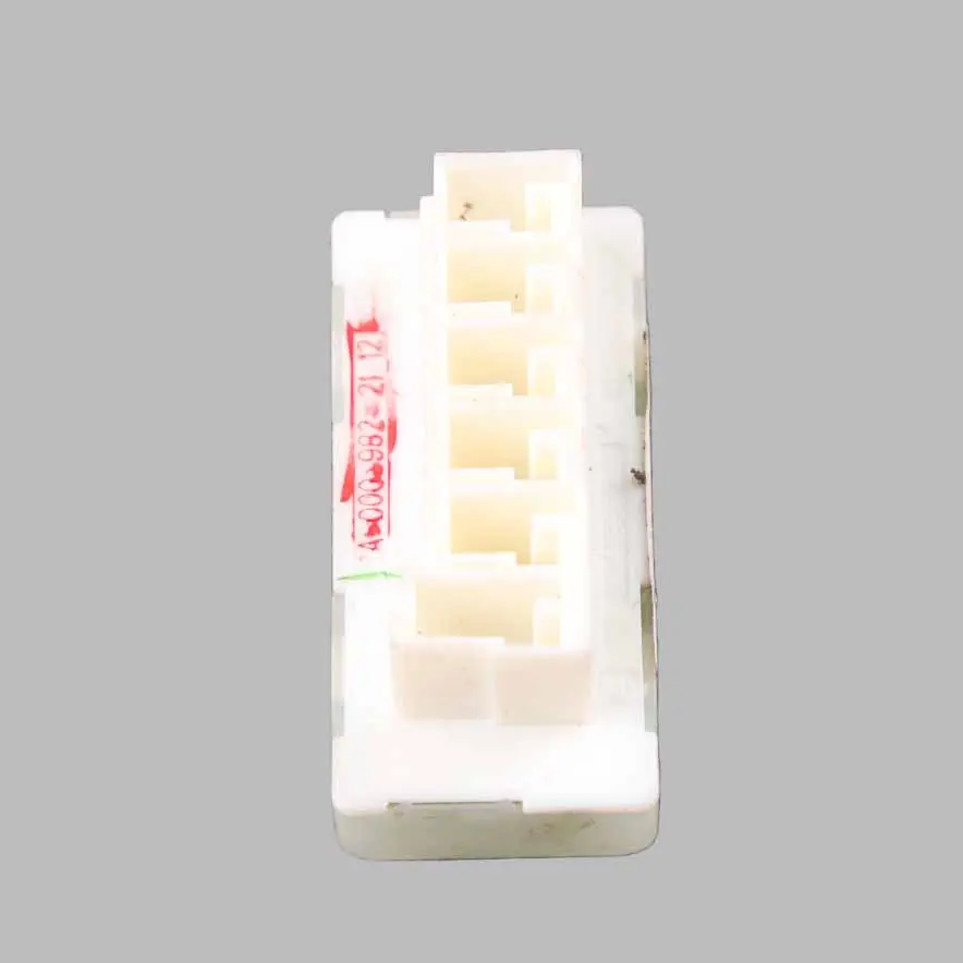 Distribuidor Energía Mercedes W205 W238 Unidad Control Potencia para con número de pieza A0009822112 Distribuidor Energía Mercedes W205 W238 Unidad Control Potencia - SKU A0009822112 - Número de pieza A0009822112