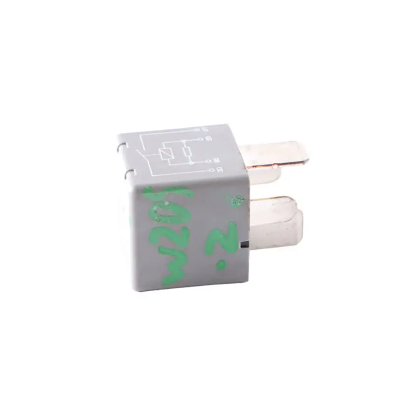 Mercedes W177 W205 W247 Relé Fusible Módulo 4 Pines Gris - SKU A0009822923 - Número de pieza A0009822923