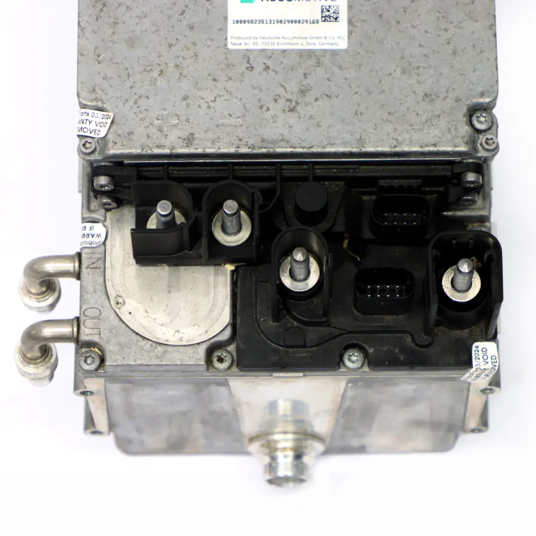 Modulo Batteria Litio 44v 20Ah per Mercedes W205 C238 Hybrid con numero di parte A0009823513 Mercedes W205 C238 Hybrid Modulo Batteria Litio 44v 20Ah - SKU A0009823513 - Numero di parte A0009823513