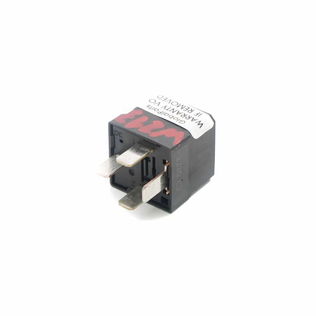 Przekaźnik 12V do Mercedes W213 o numerze A0009828223 Mercedes W213 Przekaźnik 12V - SKU A0009828223 - Numer Części A0009828223