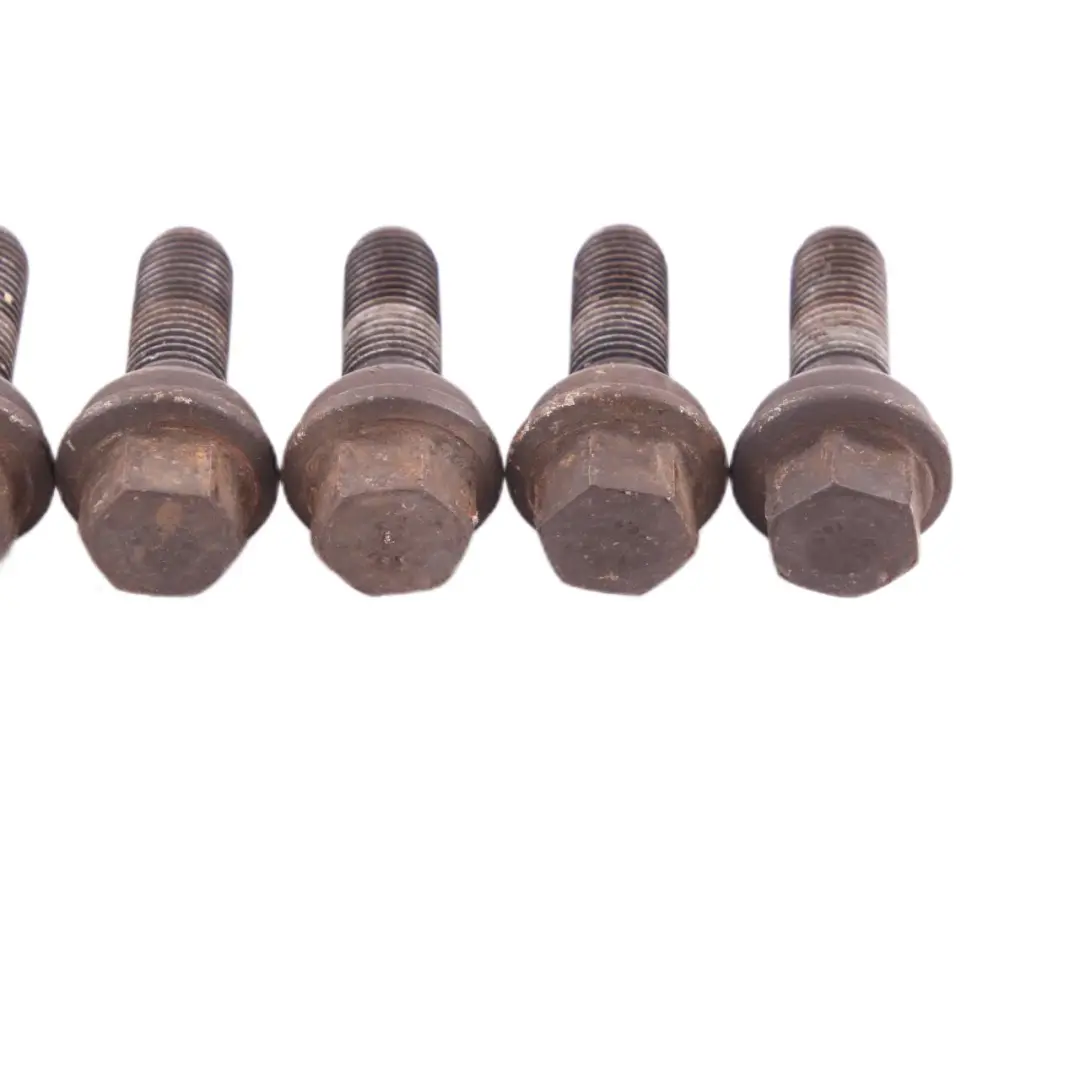 Boulons de roue avant arrière Set pour Mercedes W906 à propos du numéro de pièce A0009902407 Mercedes W906 Boulons de roue avant arrière Set - SKU A0009902407 - Numéro de pièce A0009902407