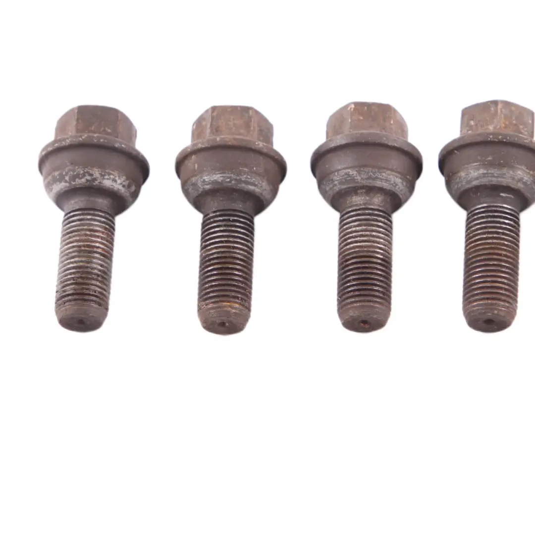 Mercedes W906 Set bulloni ruota anteriore posteriore - SKU A0009902407 - Numero di parte A0009902407