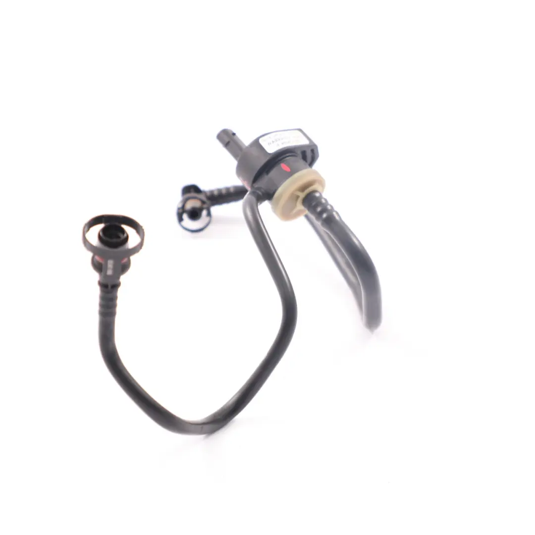 Sensore del contenitore del vuoto Elettrovalvola per Mercedes W177 W247 con numero di parte A0009979402 Mercedes W177 W247 Sensore del contenitore del vuoto Elettrovalvola - SKU A0009979402 - Numero di parte A0009979402