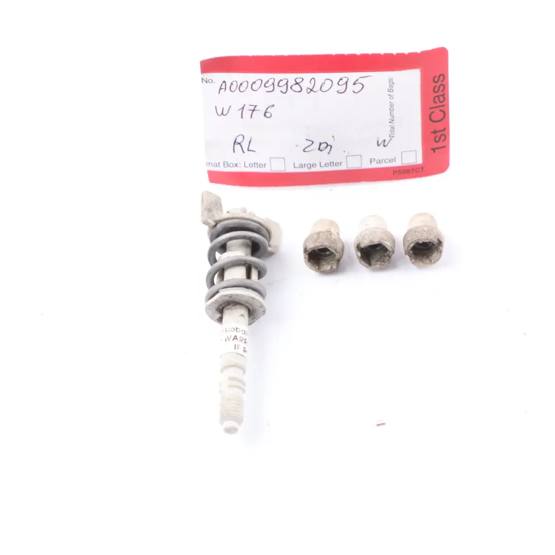 Tail Lamp Catch Lock Bracket Left Right N/O/S to Mercedes W176 Rear with Part number A0009982095 Mercedes W176 Rear Tail Lamp Catch Lock Bracket Left Right N/O/S - SKU A0009982095 - Part number A0009982095