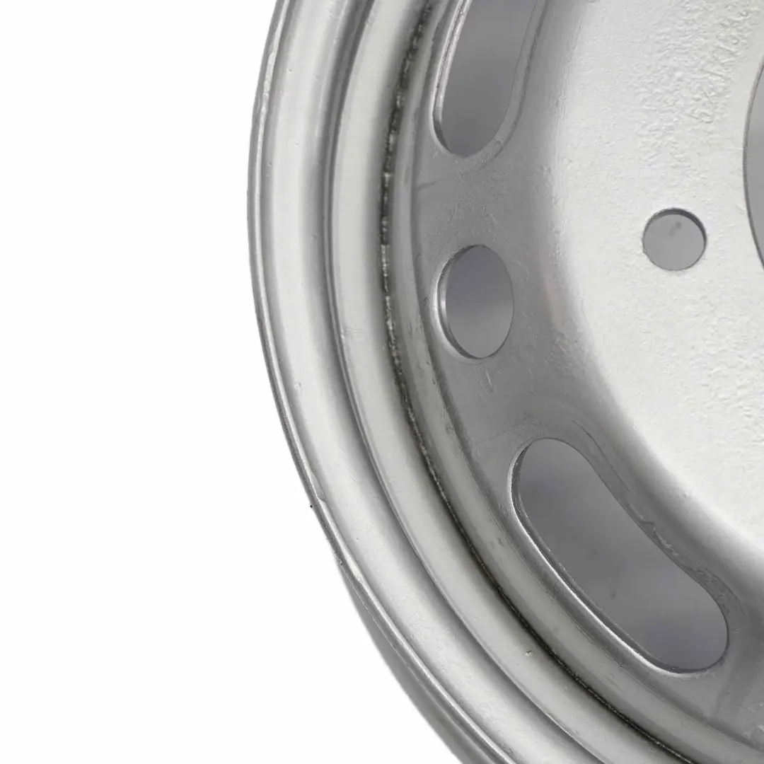 Jante en acier argenté 16" 5,5J ET:109,5 pour Mercedes Sprinter W906 à propos du numéro de pièce A0014013602 Mercedes Sprinter W906 Jante en acier argenté 16" 5,5J ET:109,5 - SKU A0014013602 - Numéro de pièce A0014013602