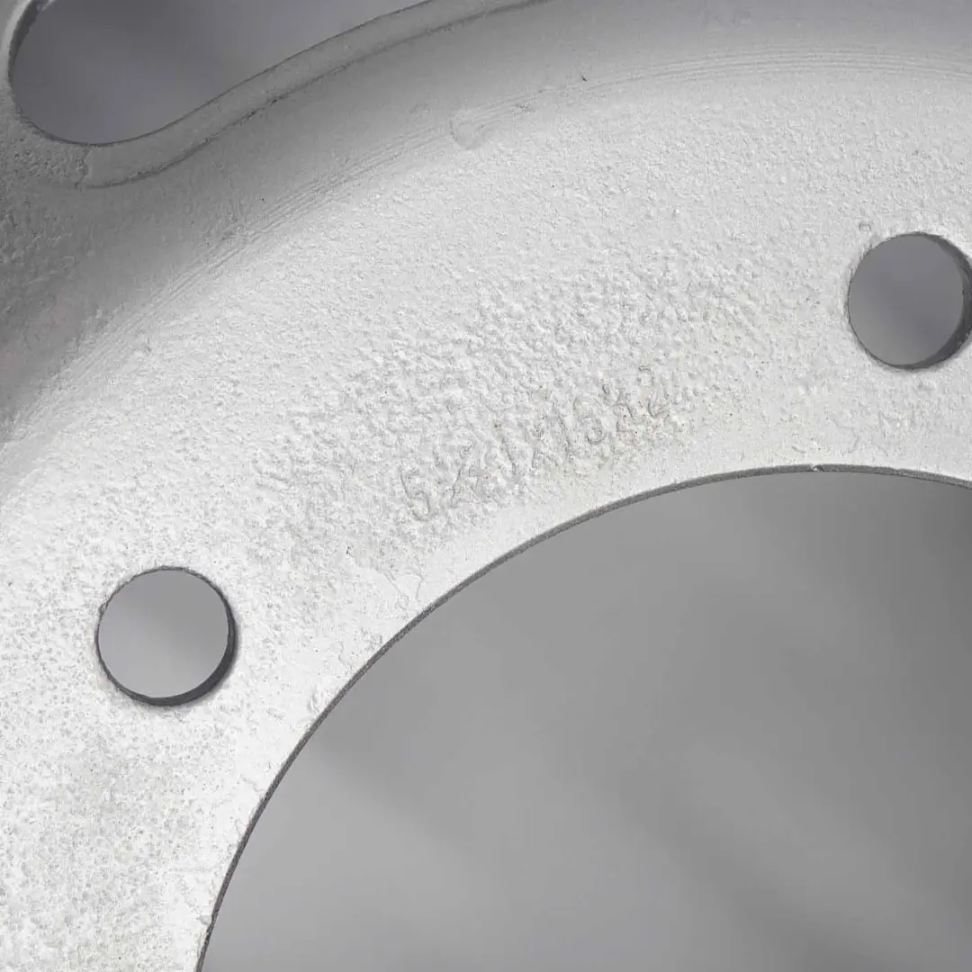 Llanta de acero plateada 16" 5,5J ET:109,5 para Mercedes Sprinter W906 con número de pieza A0014013602 Mercedes Sprinter W906 Llanta de acero plateada 16" 5,5J ET:109,5 - SKU A0014013602 - Número de pieza A0014013602