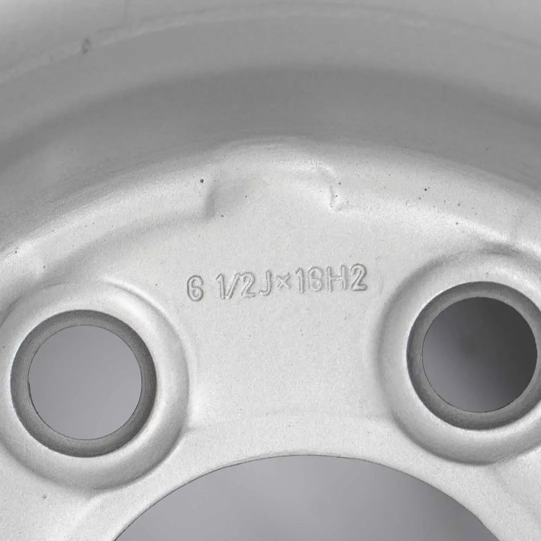 Jante en acier argenté 16" 6,5J ET:62 pour Mercedes Sprinter W906 à propos du numéro de pièce A0014014802 Mercedes Sprinter W906 Jante en acier argenté 16" 6,5J ET:62 - SKU A0014014802 - Numéro de pièce A0014014802