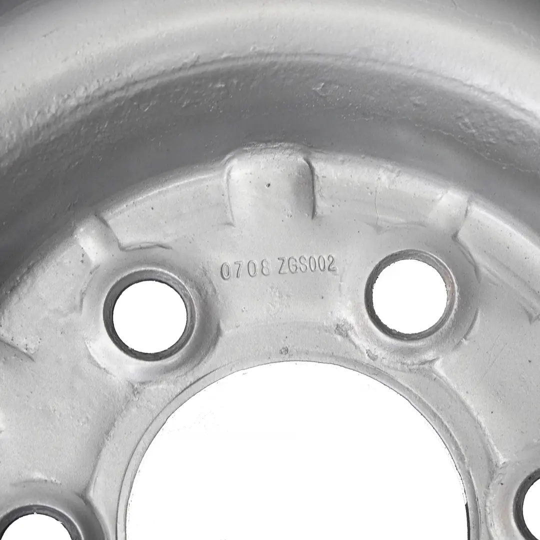 Cerchio in acciaio 16" 6,5J ET:62 per Mercedes Sprinter W906 con numero di parte A0014016802 Mercedes Sprinter W906 Cerchio in acciaio 16" 6,5J ET:62 - SKU A0014016802 - Numero di parte A0014016802