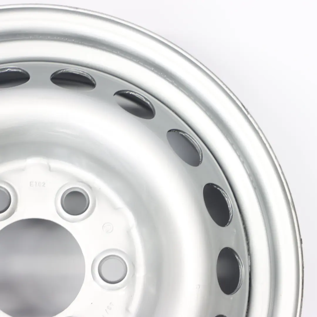 Silberne Stahl felge 16" 6,5J ET:62 für Mercedes Sprinter W906 W910 mit Teilenummer A0014019202 Mercedes Sprinter W906 W910 Silberne Stahl felge 16" 6,5J ET:62 - SKU A0014019202 - Teilenummer A0014019202