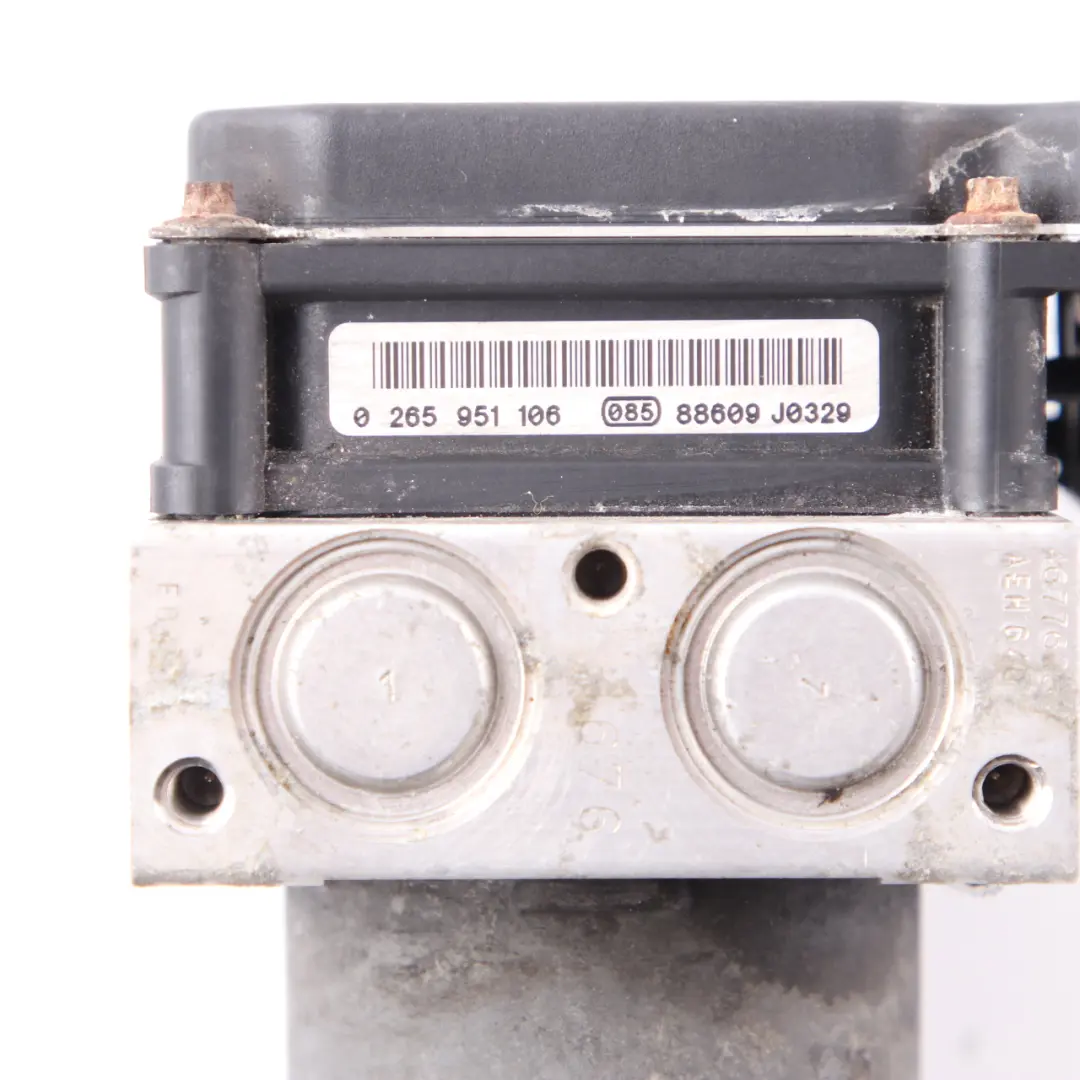 Pompa Hamulcowa ABS A0014461689 do Mercedes Vito W639 o numerze A0014468989 Mercedes Vito W639 Pompa Hamulcowa ABS A0014461689 - SKU A0014468989 - Numer Części A0014468989