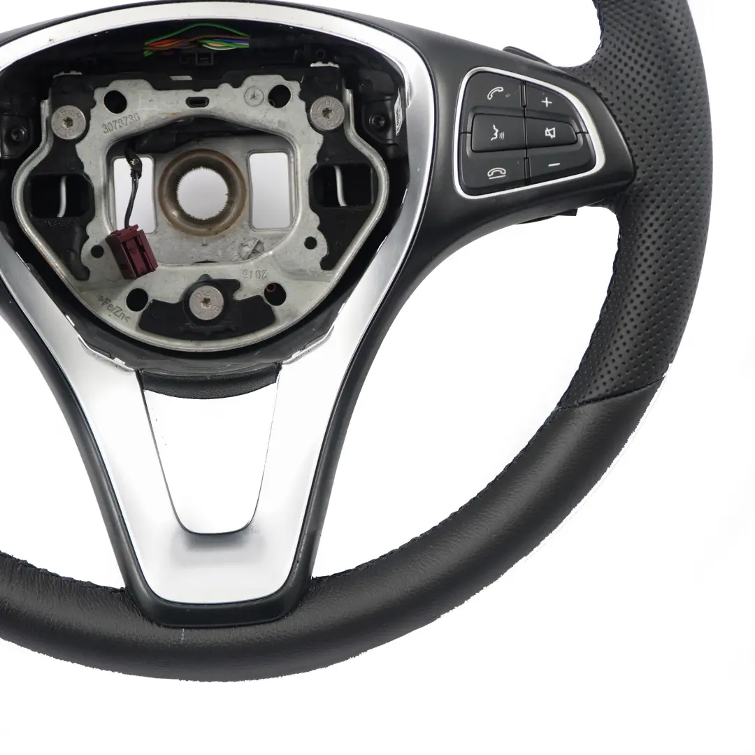 Kierownica NOWA Czarna Skóra Łopatki do Mercedes W176 W246 o numerze A0014608903 Mercedes W176 W246 Kierownica NOWA Czarna Skóra Łopatki - SKU A0014608903-1 - Numer Części A0014608903