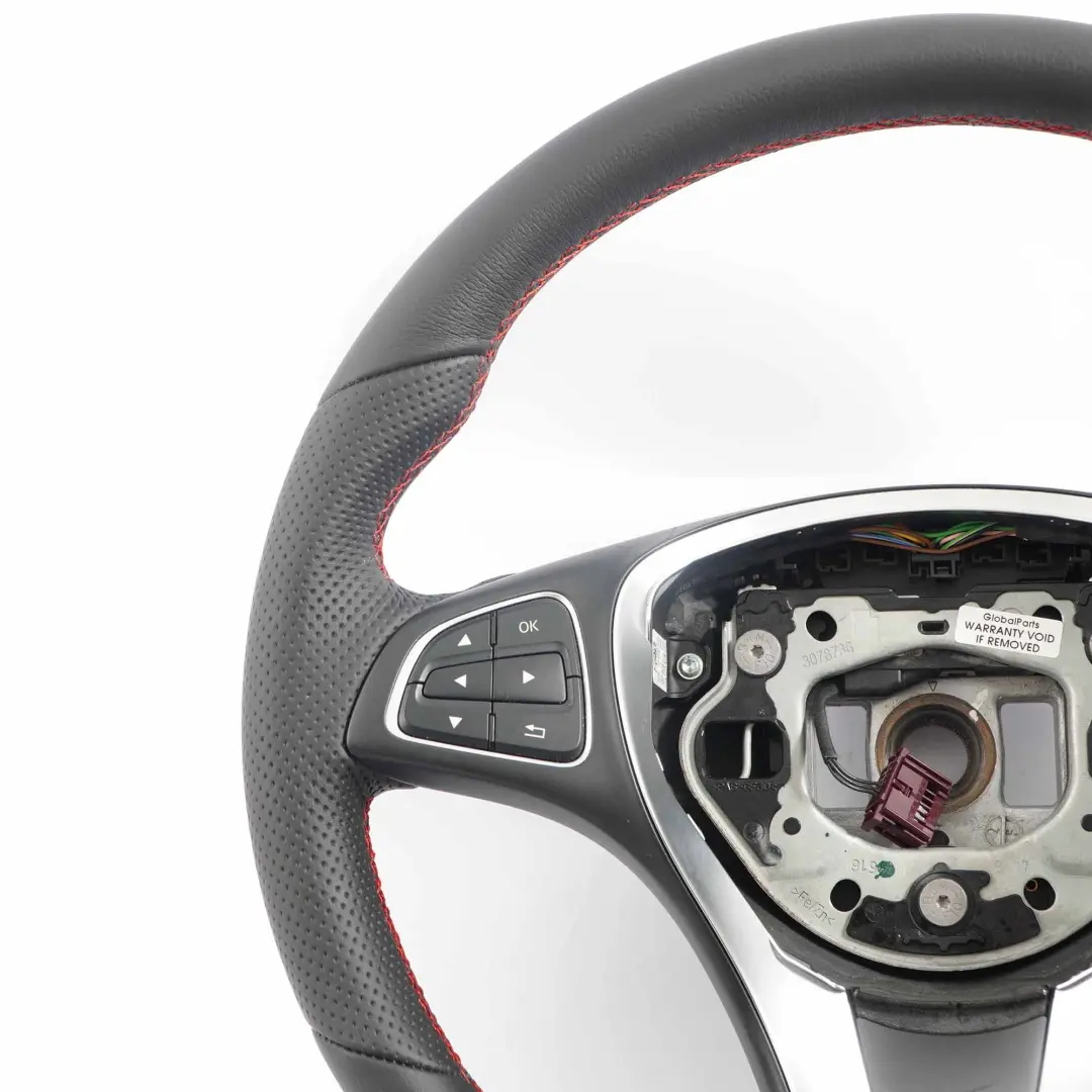 NUOVO Pelle Nera con Filo Rosso per Volante Mercedes W176 C117 con numero di parte A0014609003 Volante Mercedes W176 C117 NUOVO Pelle Nera con Filo Rosso - SKU A0014609003-1 - Numero di parte A0014609003
