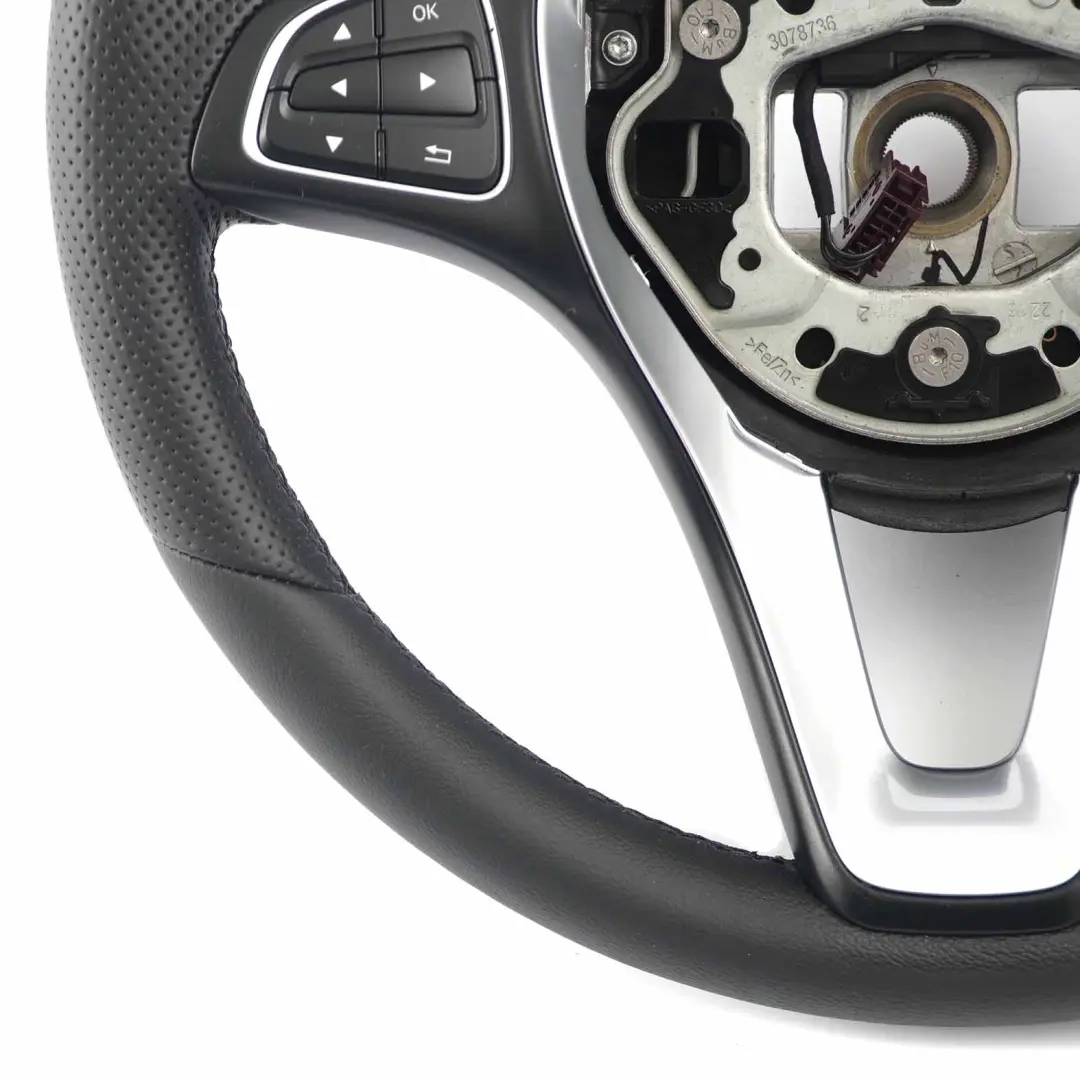 NOUVEAU Cuir Noir Volant Multifonction pour Mercedes W176 C117 à propos du numéro de pièce A0014609003 Mercedes W176 C117 NOUVEAU Cuir Noir Volant Multifonction - SKU A0014609003-2 - Numéro de pièce A0014609003