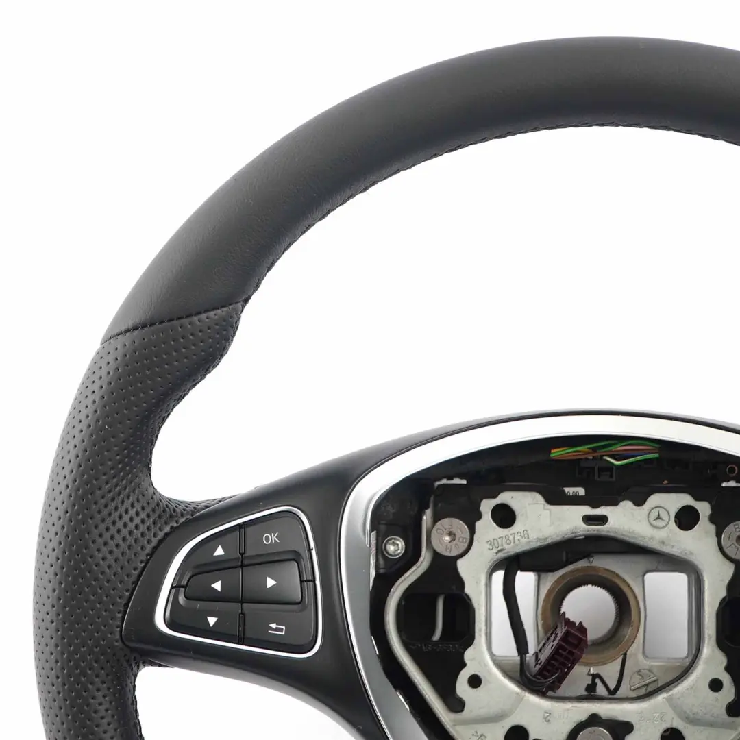 NUEVO Volante de Cuero Negro Multifunción para Mercedes W176 C117 con número de pieza A0014609003 Mercedes W176 C117 NUEVO Volante de Cuero Negro Multifunción - SKU A0014609003-2 - Número de pieza A0014609003