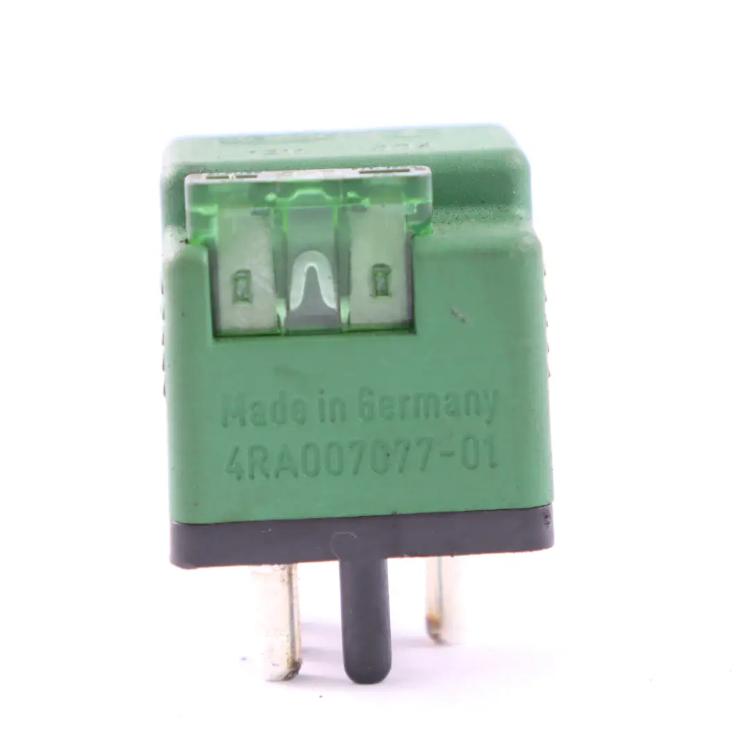 Przekaźnik Zielony 12V 30A A0045450405 do Mercedes R129 W202 o numerze A0015429619 Mercedes R129 W202 Przekaźnik Zielony 12V 30A A0045450405 - SKU A0015429619 - Numer Części A0015429619