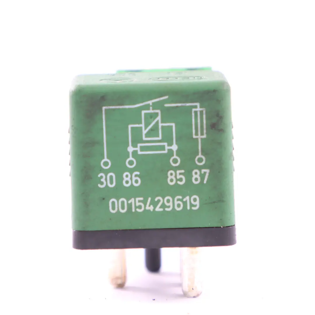 Przekaźnik Zielony 12V 30A A0045450405 do Mercedes R129 W202 o numerze A0015429619 Mercedes R129 W202 Przekaźnik Zielony 12V 30A A0045450405 - SKU A0015429619 - Numer Części A0015429619