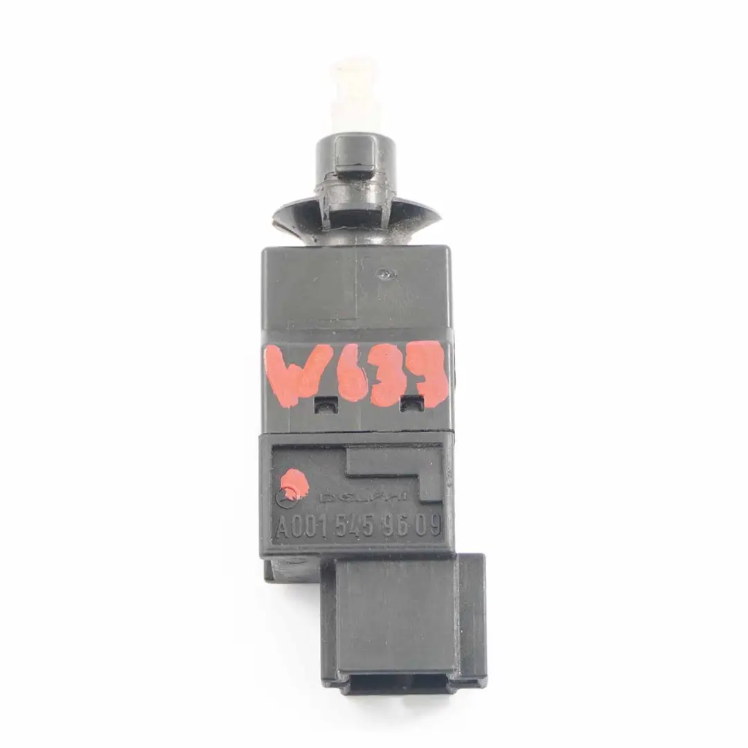 Brake Pedal Switch Stop Reverse Light to Mercedes Vito Viano W639 with Part number A0015459609 Mercedes Vito Viano W639 Brake Pedal Switch Stop Reverse Light - SKU A0015459609 - Part number A0015459609