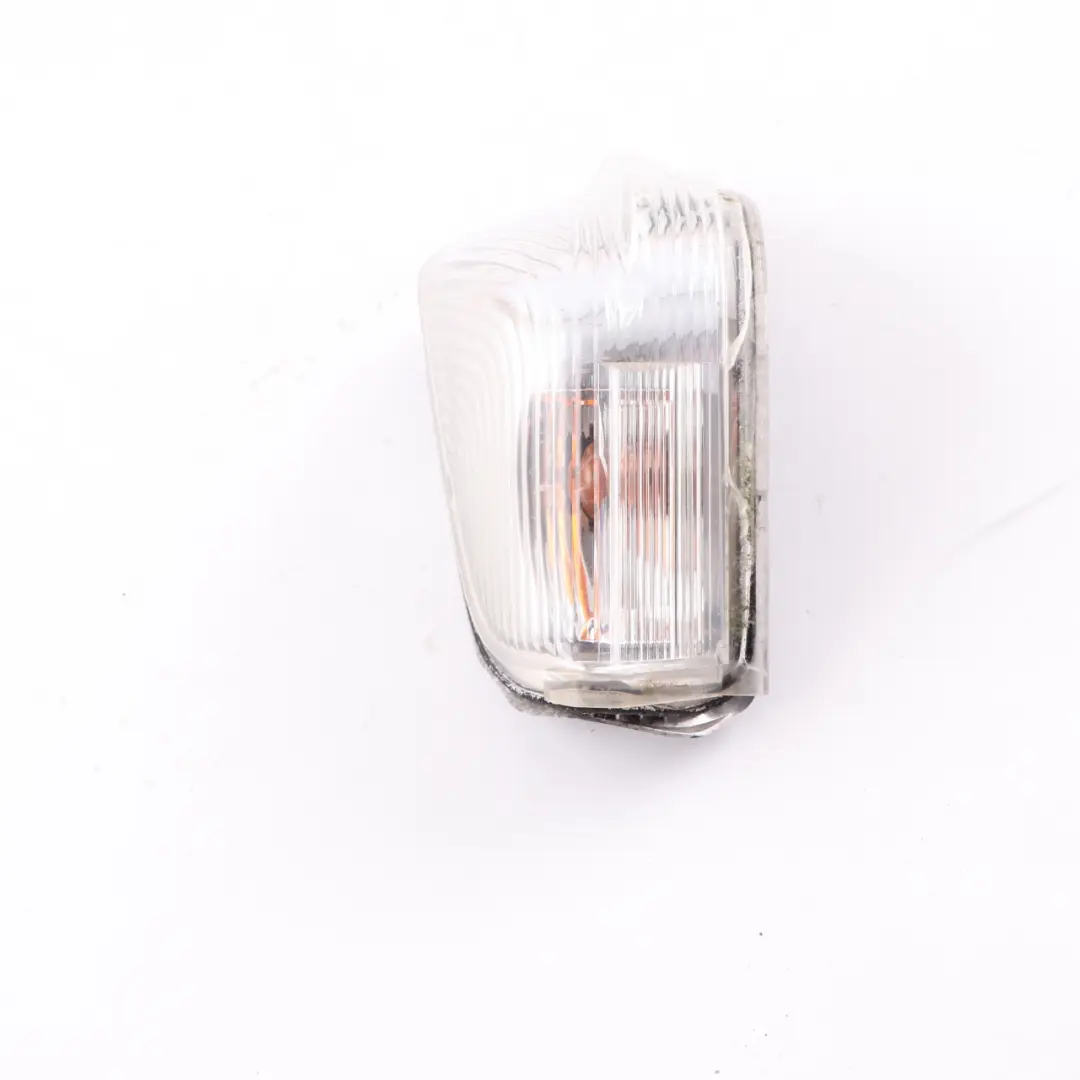 Specchio d'ala Indicatore di direzione destro per Mercedes Sprinter W906 con numero di parte A0018229220 Mercedes Sprinter W906 Specchio d'ala Indicatore di direzione destro - SKU A0018229220 - Numero di parte A0018229220