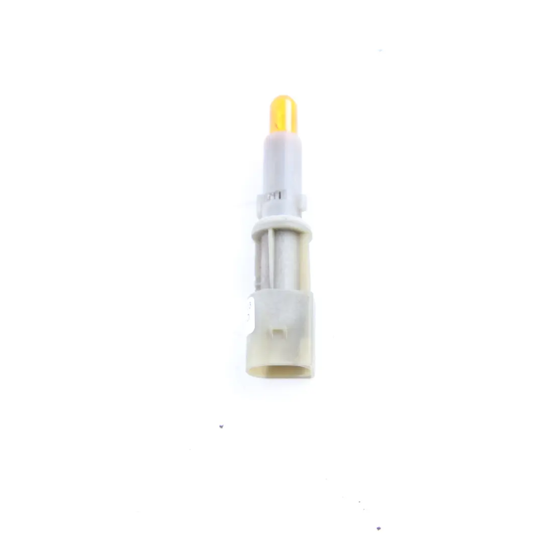 Mercedes ML W164 Douille D'Ampoule De Clignotant Avant - SKU A0018260062 - Numéro de pièce A0018260062