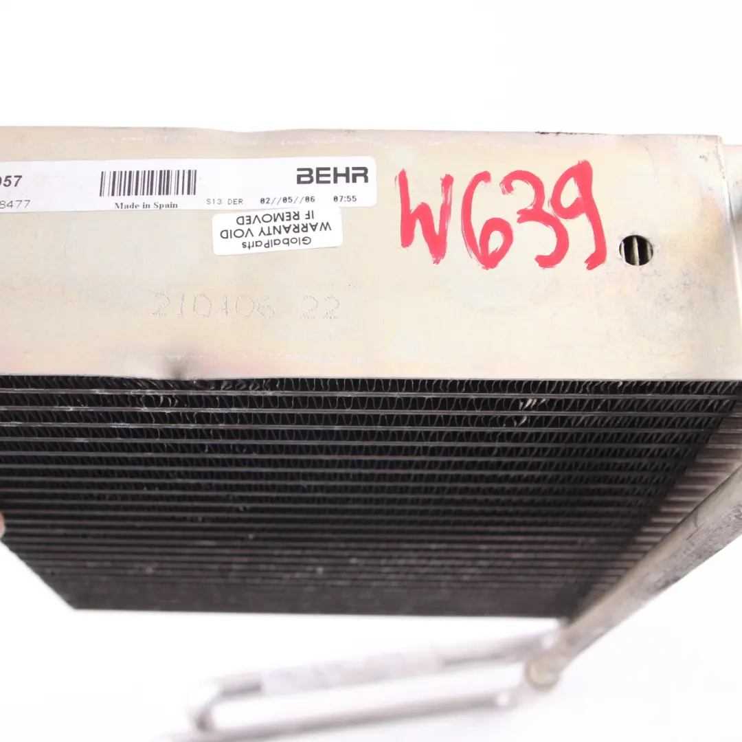 Parownik Nagrzewnica do Mercedes Viano Vito W639 o numerze A0018305758 Mercedes Viano Vito W639 Parownik Nagrzewnica - SKU A0018305758 - Numer Części A0018305758