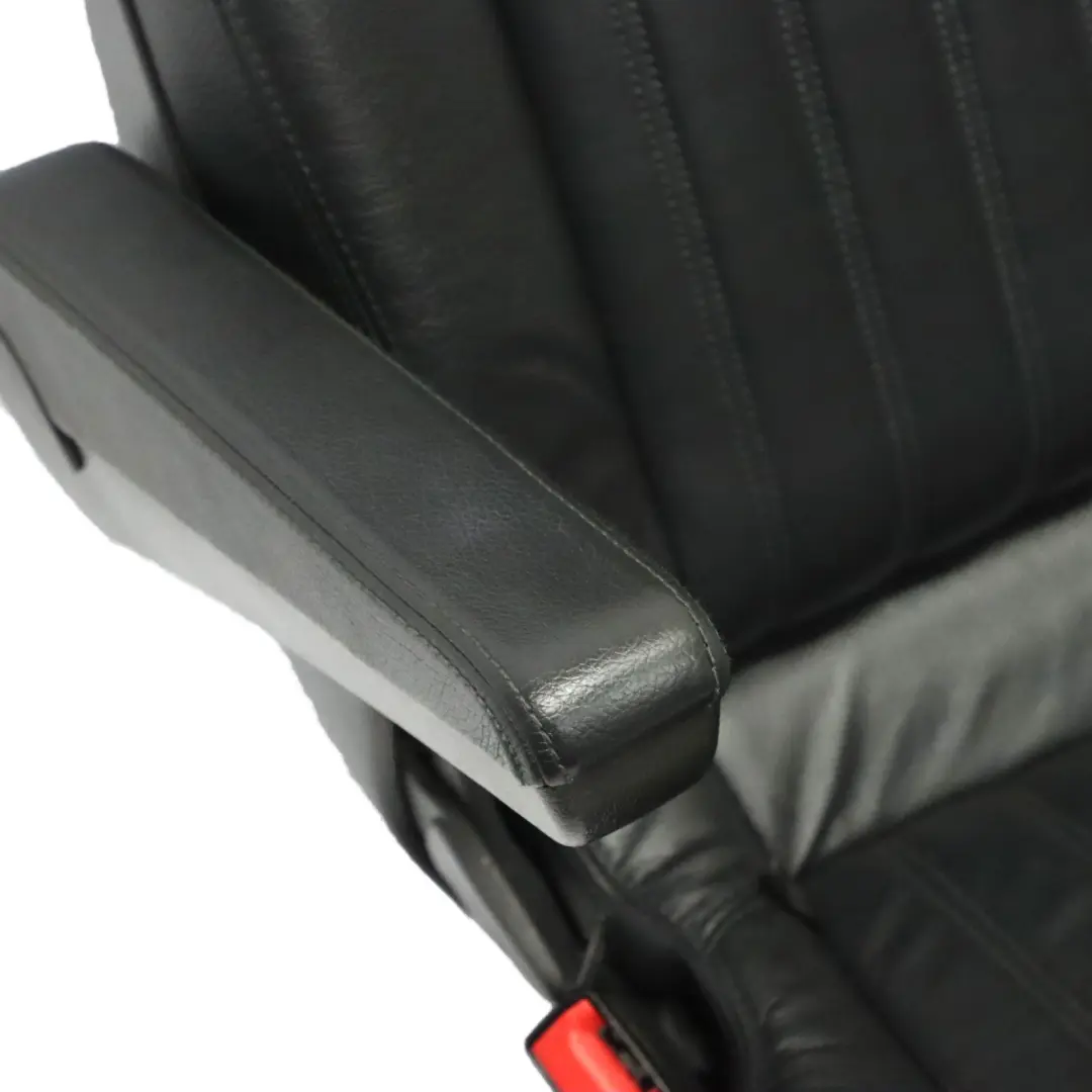 Tylne Siedzenia Trzyosobowa Kanapa Prawa Część Skóra Luxury do Mercedes W639 o numerze A0019501631 Mercedes W639 Tylne Siedzenia Trzyosobowa Kanapa Prawa Część Skóra Luxury - SKU A0019501631-1 - Numer Części A0019501631