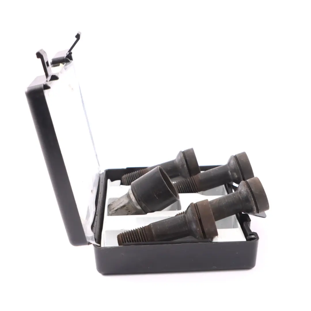 Bulloni antifurto Mercedes X253 W204 W213 Set di bulloni sicurezza della ruota per con numero di parte A0019901707 Bulloni antifurto Mercedes X253 W204 W213 Set di bulloni sicurezza della ruota - SKU A0019901707 - Numero di parte A0019901707