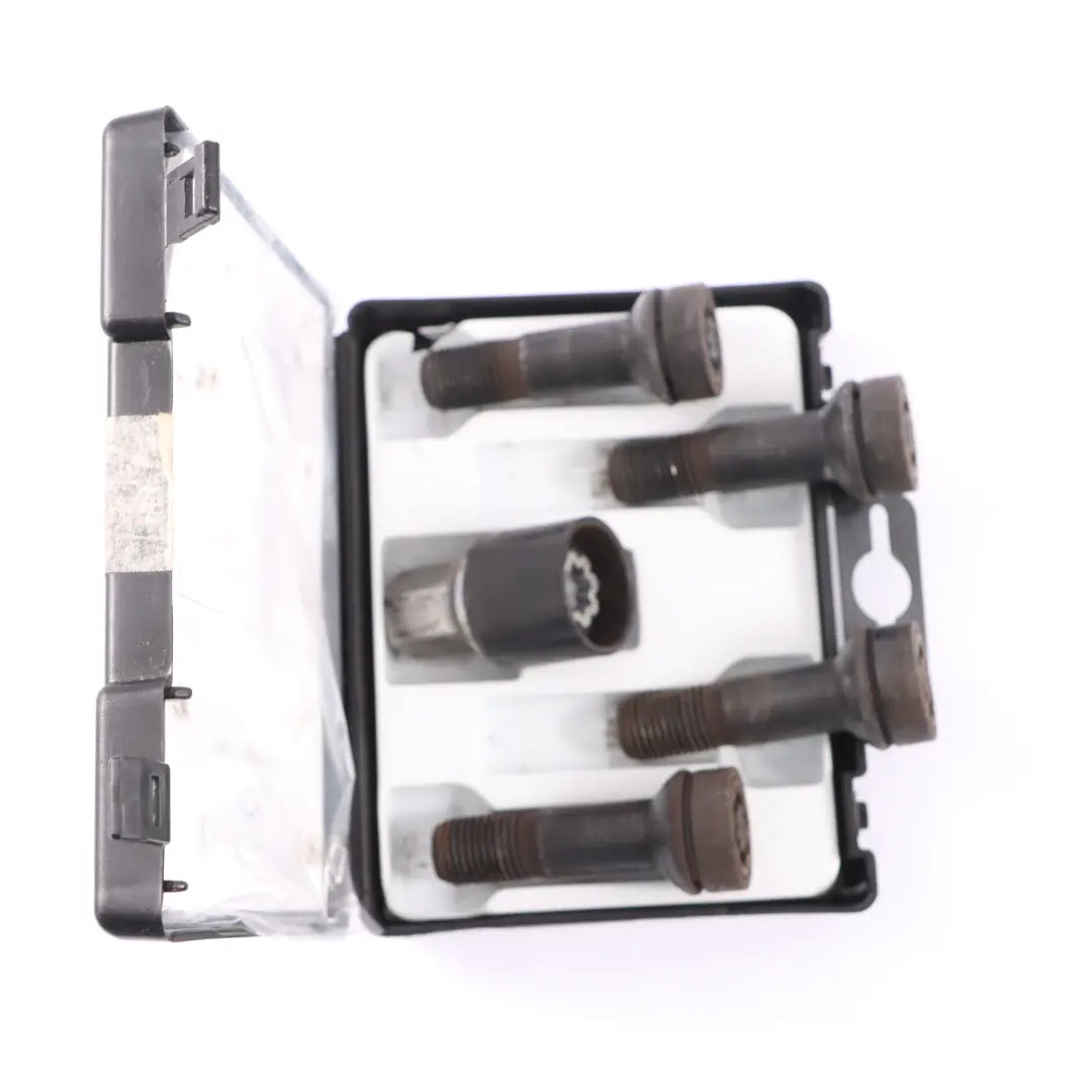 Bulloni antifurto Mercedes X253 W204 W213 Set di bulloni sicurezza della ruota per con numero di parte A0019901707 Bulloni antifurto Mercedes X253 W204 W213 Set di bulloni sicurezza della ruota - SKU A0019901707 - Numero di parte A0019901707