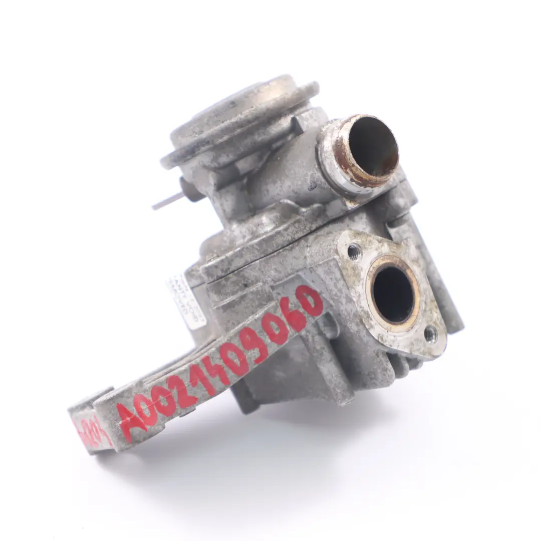 Mercedes W204 M271 Gasolina Recirculación de los gases de escape Válvula EGR - SKU A0021409060 - Número de pieza A0021409060