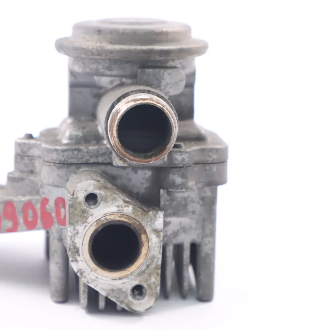 M271 Benzin Abgasrückführung AGR Ventil für Mercedes W204 mit Teilenummer A0021409060 Mercedes W204 M271 Benzin Abgasrückführung AGR Ventil - SKU A0021409060 - Teilenummer A0021409060