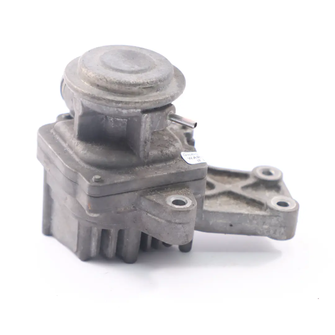 M271 Benzin Abgasrückführung AGR Ventil für Mercedes W204 mit Teilenummer A0021409060 Mercedes W204 M271 Benzin Abgasrückführung AGR Ventil - SKU A0021409060 - Teilenummer A0021409060