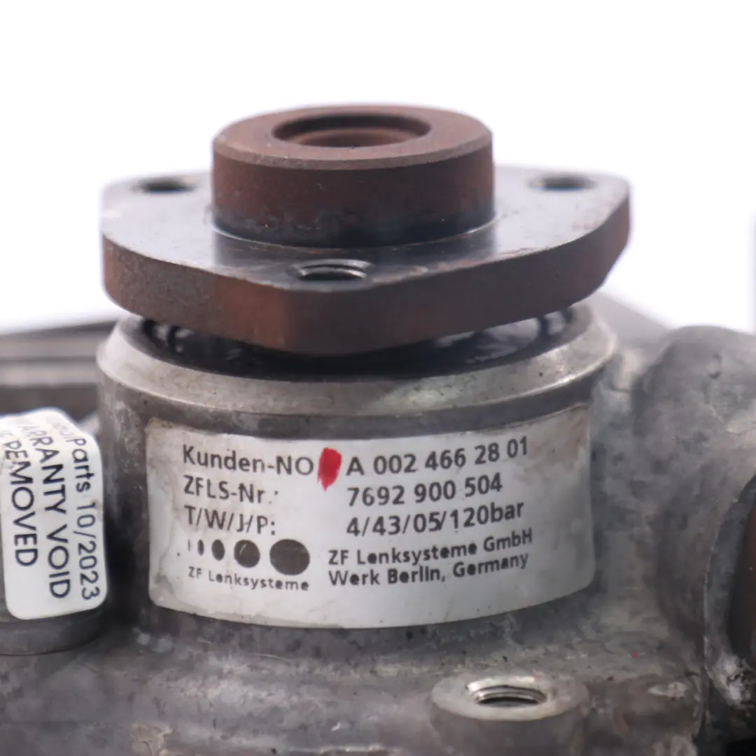 W903 OM602 Bomba Dirección Asistida Depósito Líquido para Mercedes con número de pieza A0024662801 Mercedes W903 OM602 Bomba Dirección Asistida Depósito Líquido - SKU A0024662801 - Número de pieza A0024662801