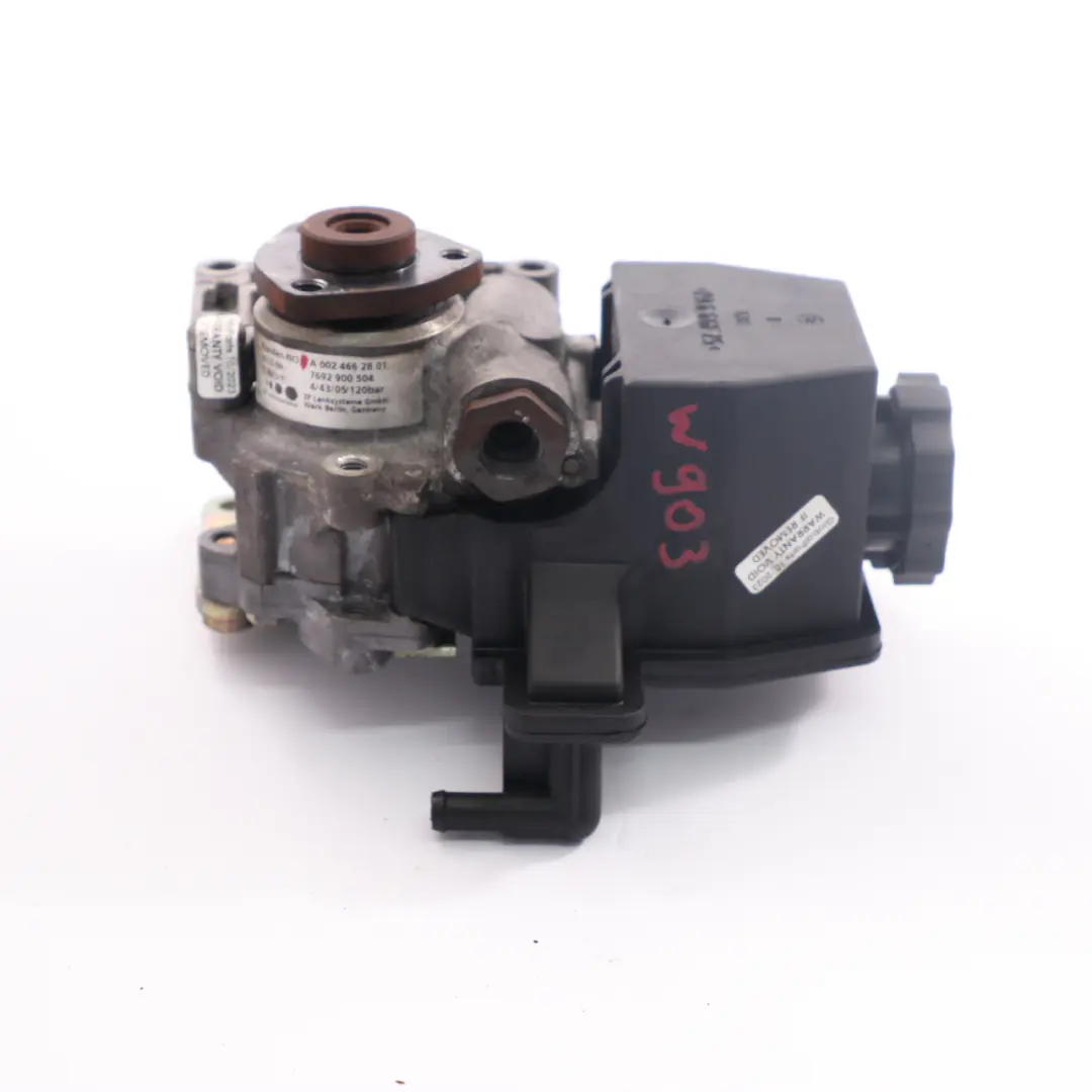 W603 OM602 Pompe direction assistée Réservoir liquide pour Mercedes à propos du numéro de pièce A0024662801 Mercedes W603 OM602 Pompe direction assistée Réservoir liquide - SKU A0024662801 - Numéro de pièce A0024662801