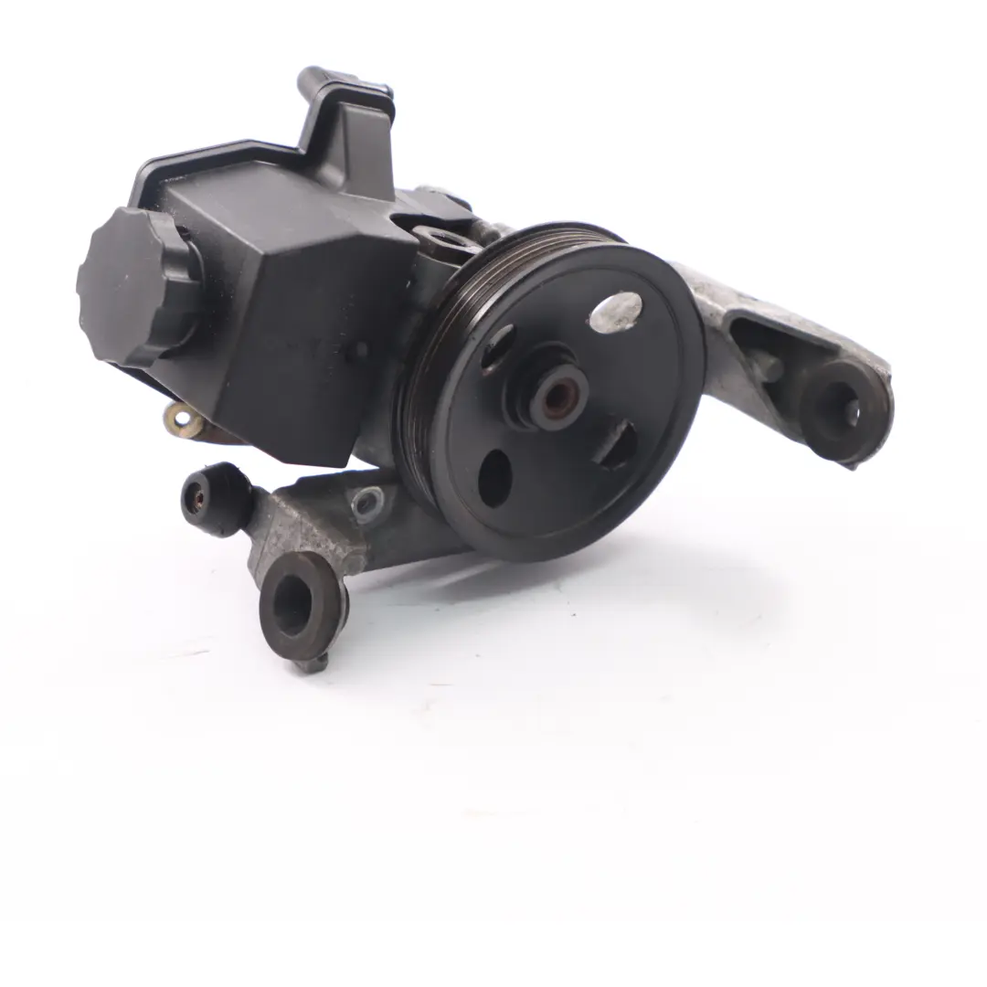 Mercedes W203 W208 M111 Petrol Power Steering Hydraulic Pump - SKU A0024668401-1 - Part number A0024668401